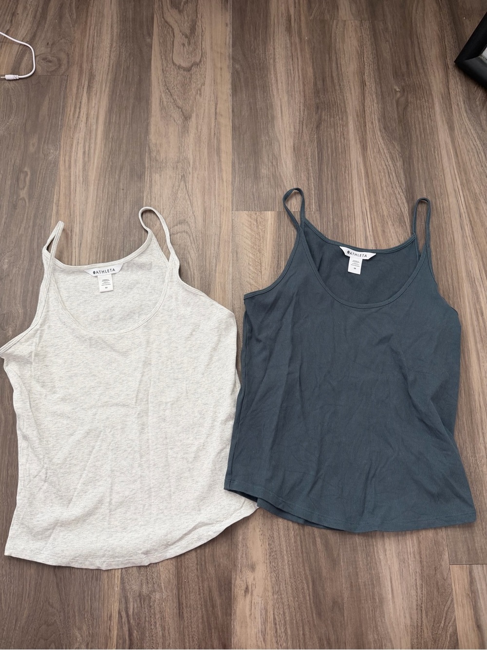 Athleta Signature Rib Thin Strap Tank Bundle Medium
